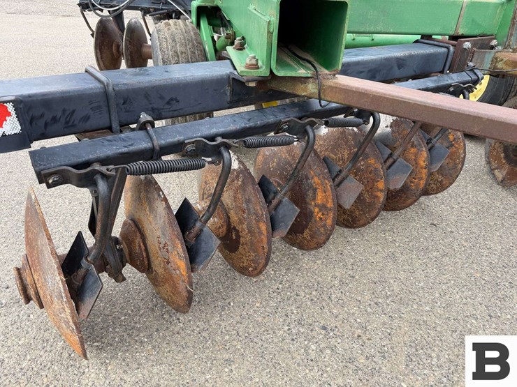 john-deere-650-image-25