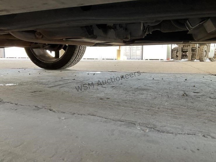 2008-cadillac-escalade-esv-image-23