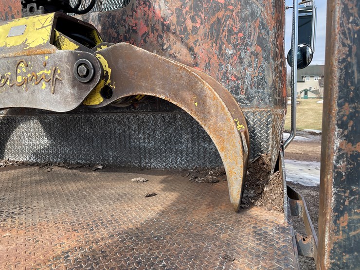 #1005-•-2003-sterling-log-truck-(has-wi-title)-(grantsburg,-wi)-image-30