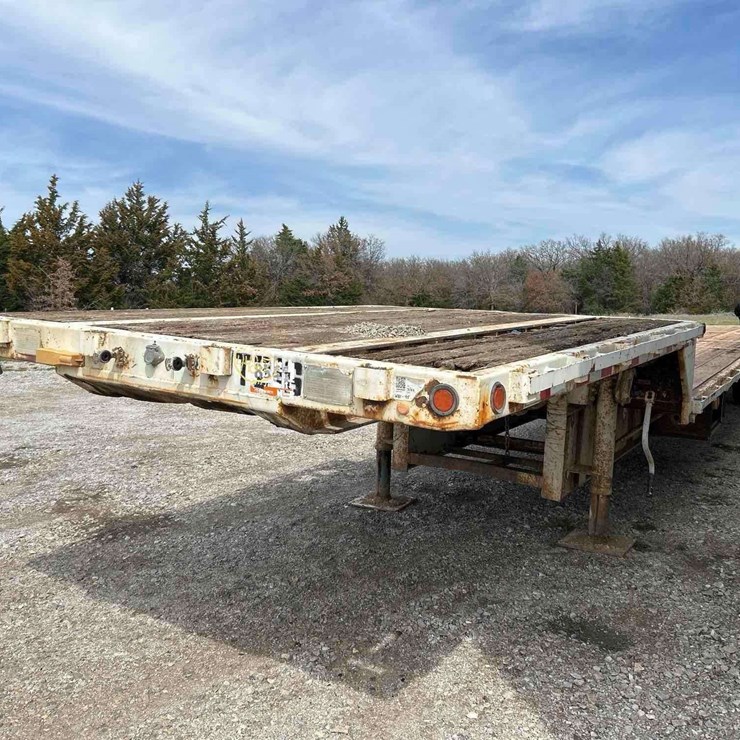 1993 Transcraft DTL140W2 38Ft 60 Ton Spread Axle Step Deck T/A Trailer