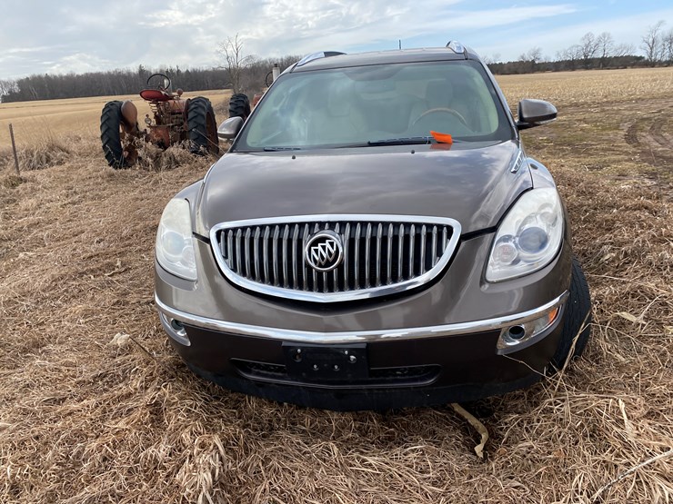 2012-buick-enclave-image-2