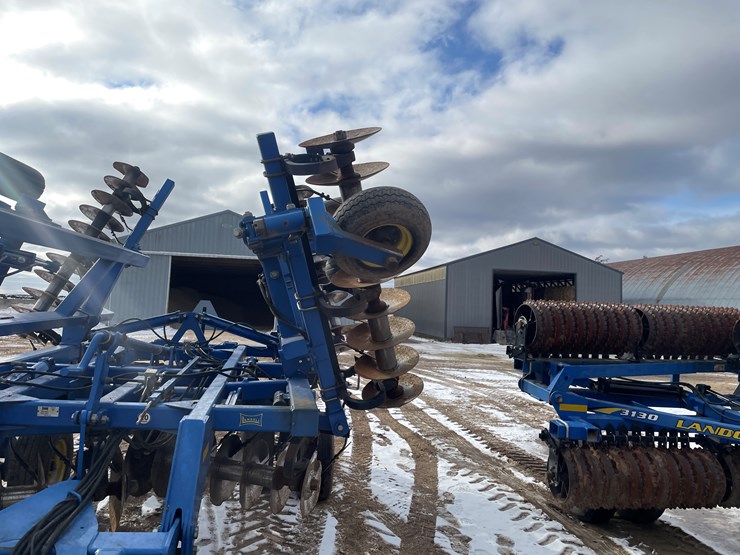 #1070-•-landall-6230-heavy-duty-disk-(somerset,-wi)-image-17