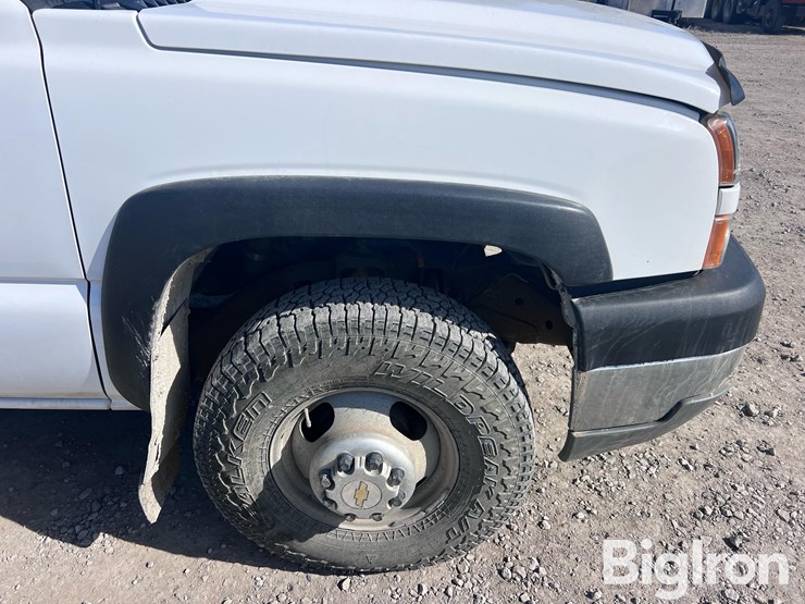 2005-chevrolet-k3500-image-19