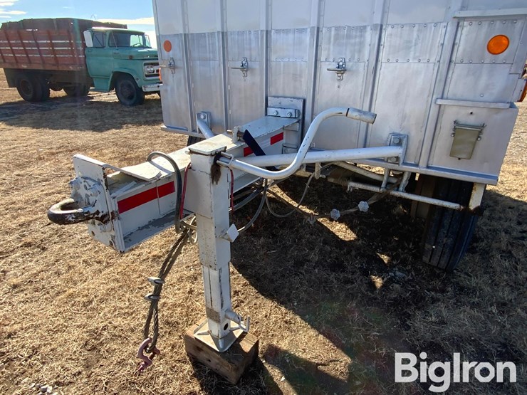 1973-cornhusker-grain-image-14