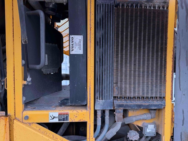 2005-volvo-g710b-image-29