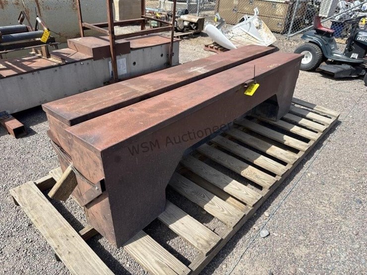 steel-trailer-toolbox-fenders-image-1