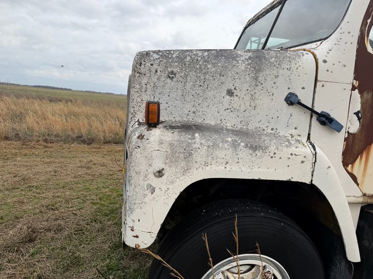 #41247-•-inop-1978-international-f-2275-daycab-truck-image-27