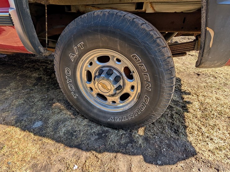 2000-chevrolet-2500-image-6