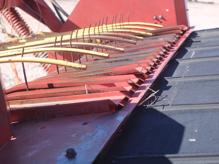 new-holland-166-image-19