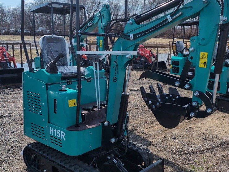 cfg-industrial-mini-excavator---h15r-image-4