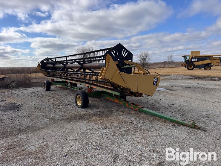 caterpillar-f30-image-3