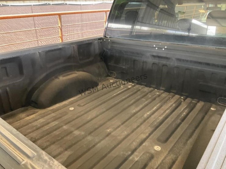 2020-ford-f150-image-9