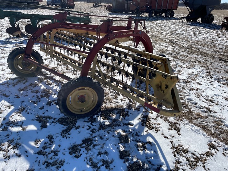 new-holland-258-image-4