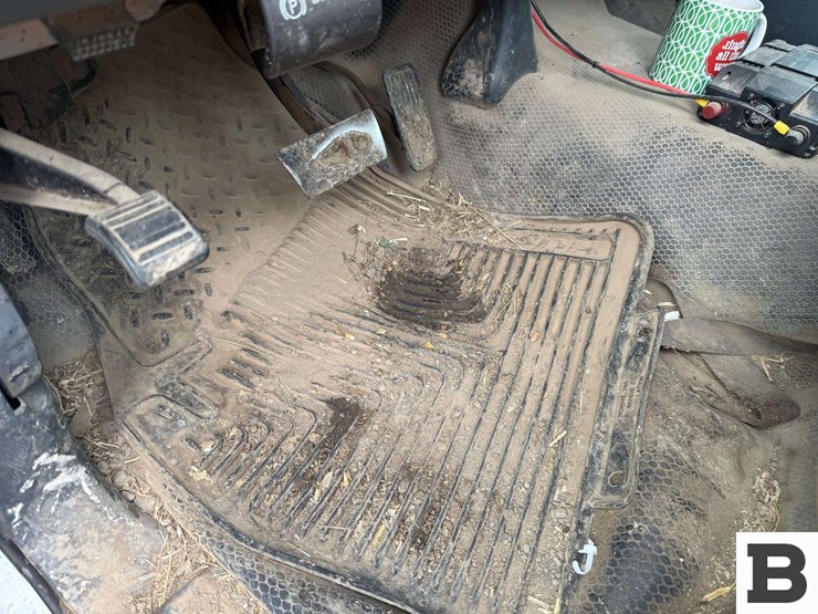 2002-chevrolet-silverado-2500-image-42