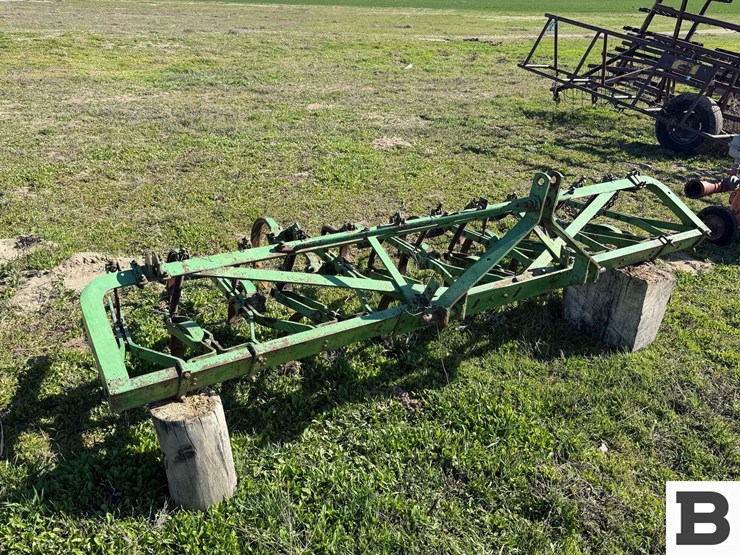 john-deere-10-image-3