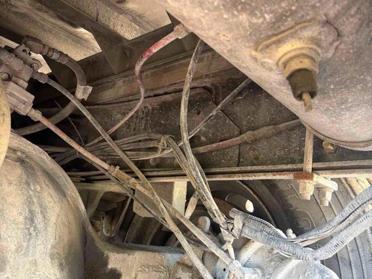 1994-ford-ltl9000-image-11