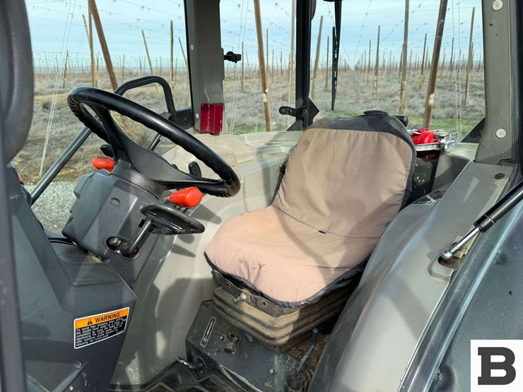 2014-kubota-m8540hd-image-27