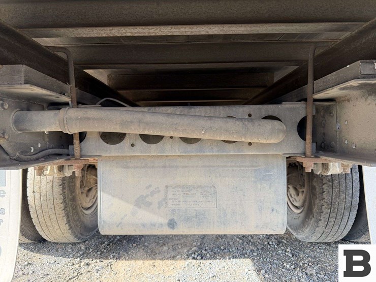 2005-isuzu-npr-image-20