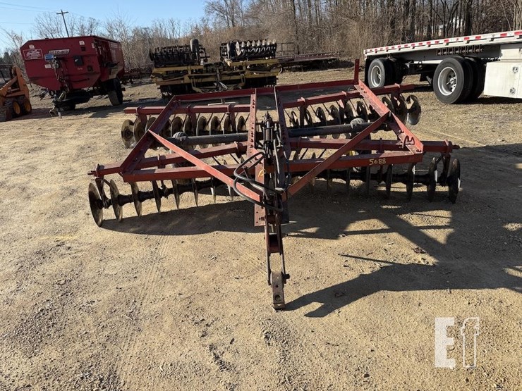 international-370-image-2