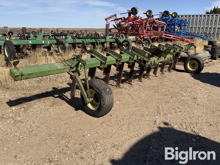 john-deere-11-image-3