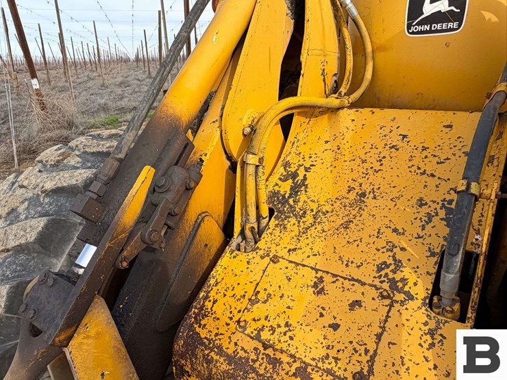 john-deere-544-image-16