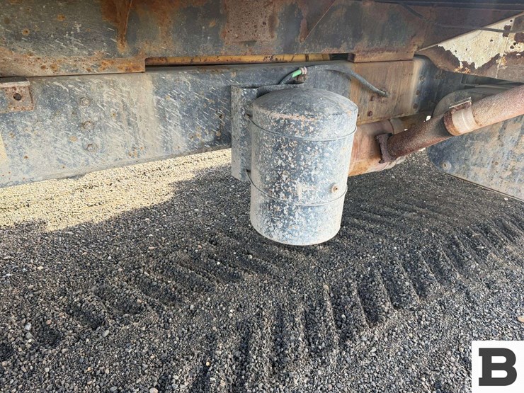 1998-international-4900-image-29