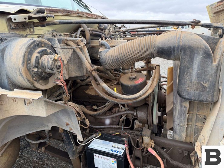 1990-ford-f700-image-27