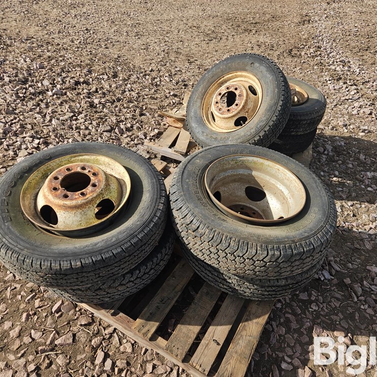 16.5" Tires On 8 Bolt Steel Dually Rims