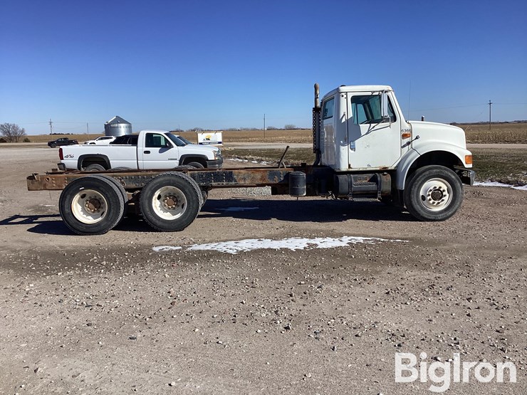 1992-international-4900-image-4