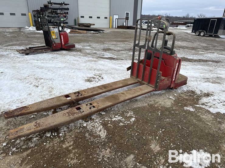 raymond-8400-image-1