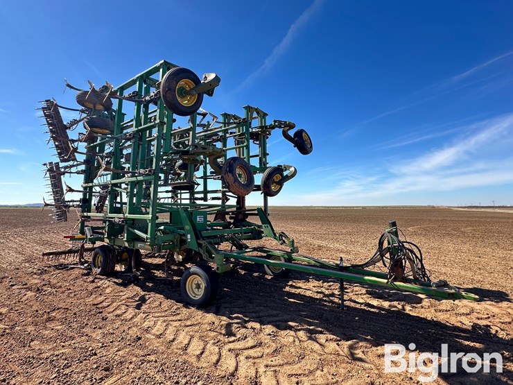 2004-john-deere-2410-image-14