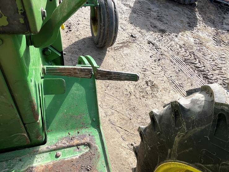 john-deere-4020-image-36