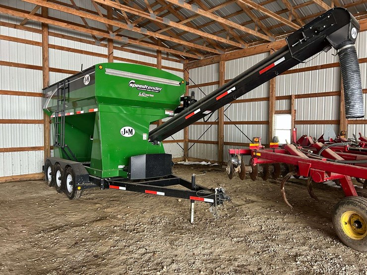 2017-j&m-lc390-image-1