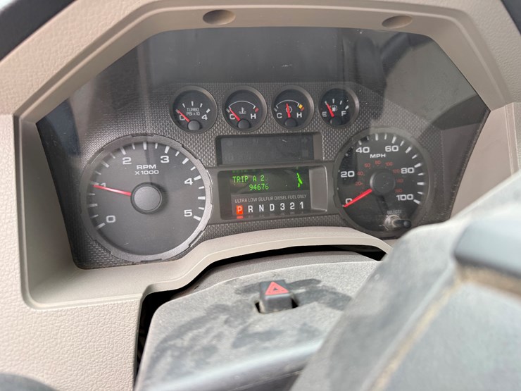 2010-ford-f350-image-18