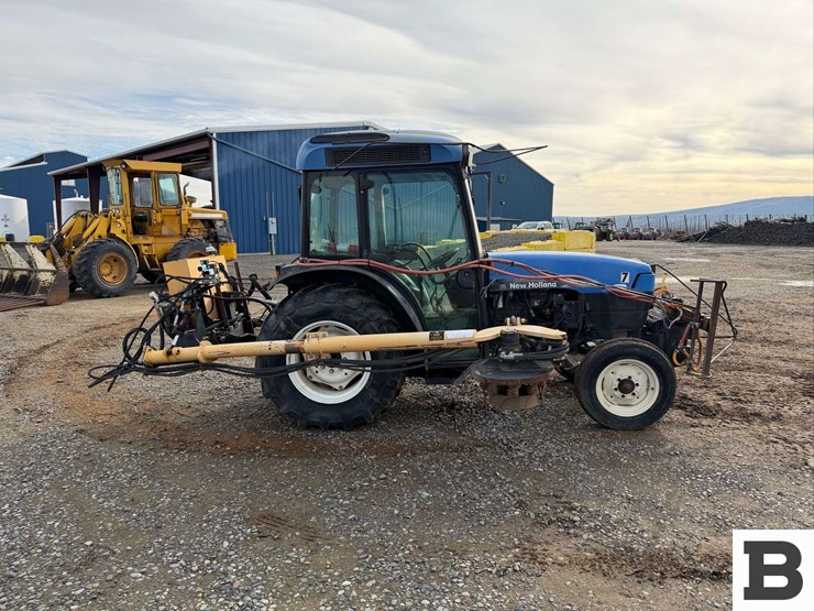 2008-new-holland-tn85fa-image-7