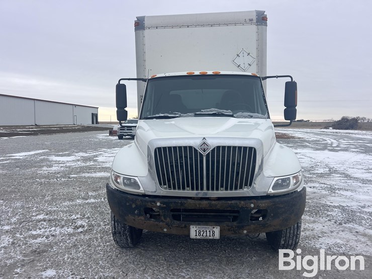 2004-international-durastar-4400-image-2