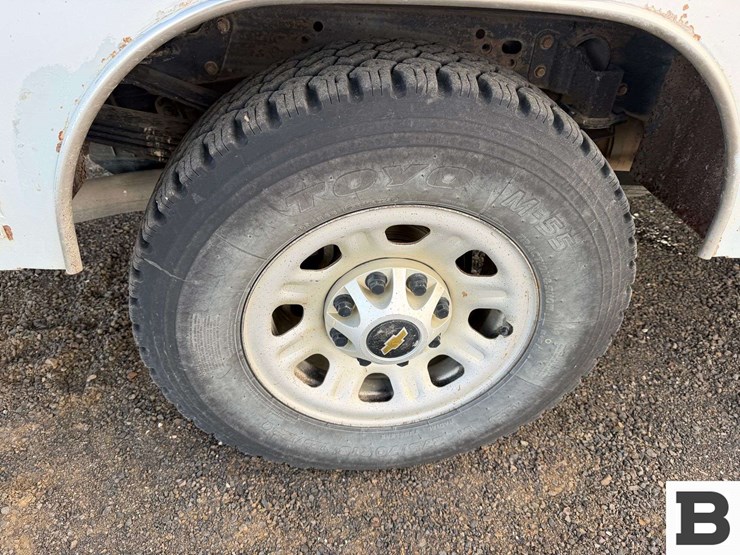 2017-chevrolet-silverado-3500-image-22