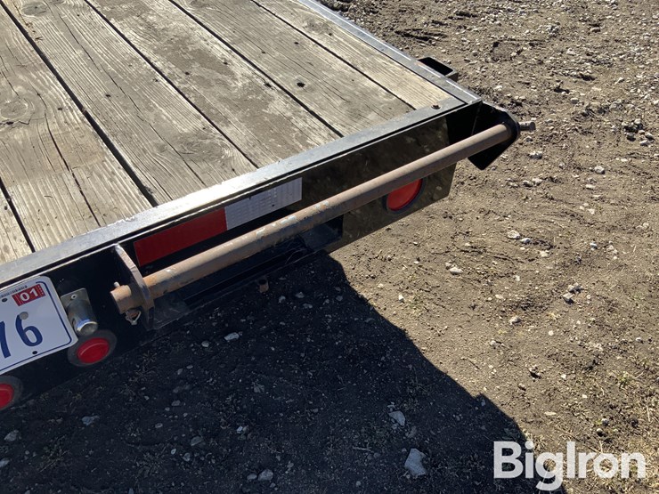 2003-titan-trailer-image-15