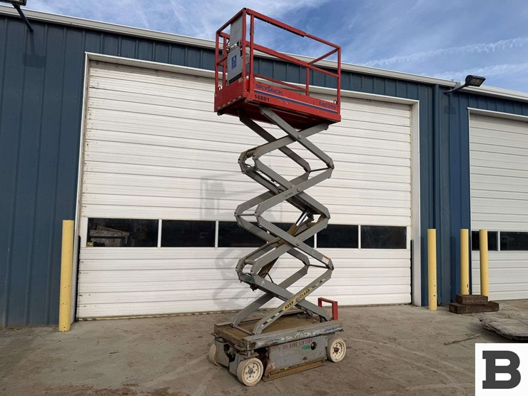 2008-skyjack-sjiii3219-image-17