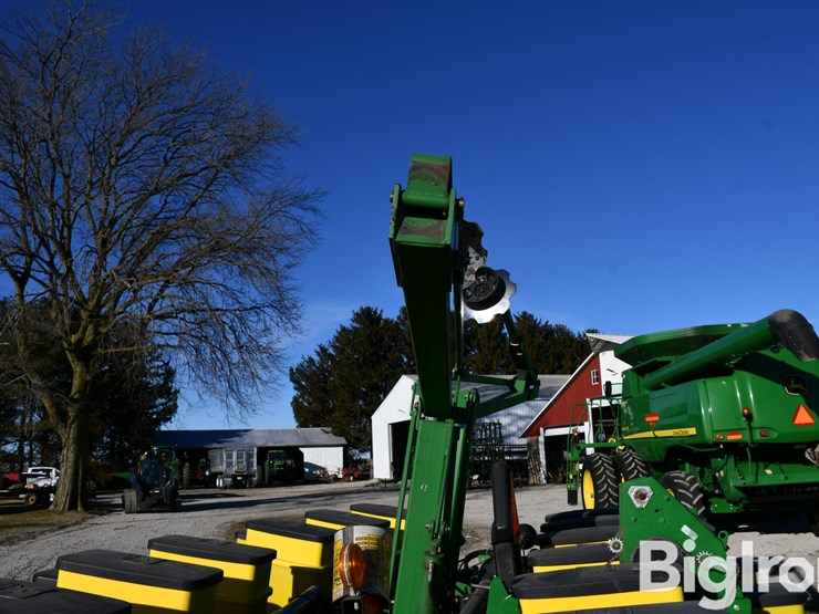 john-deere-1760-image-18