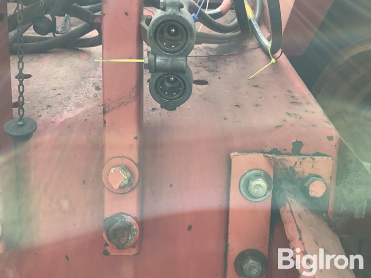 1977-versatile-950-image-10