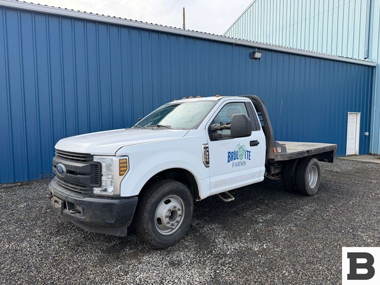 2019-ford-f350-image-3