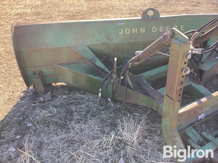 john-deere-10-image-13