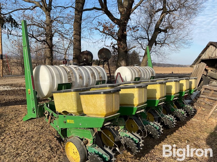 john-deere-7000-image-7