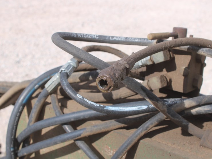 #1004-•-great-plains-3s-400d-solid-stand-grain-drill-image-18