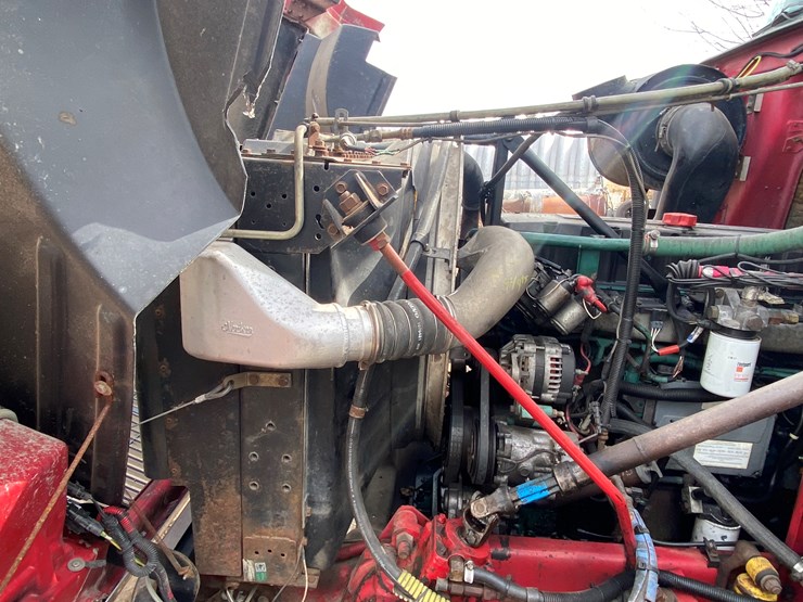 #1152-•-1994-white-gmc-tandem-axle-semi-(has-wi-title)-(non-runner)-(shawano,-wi)-image-41