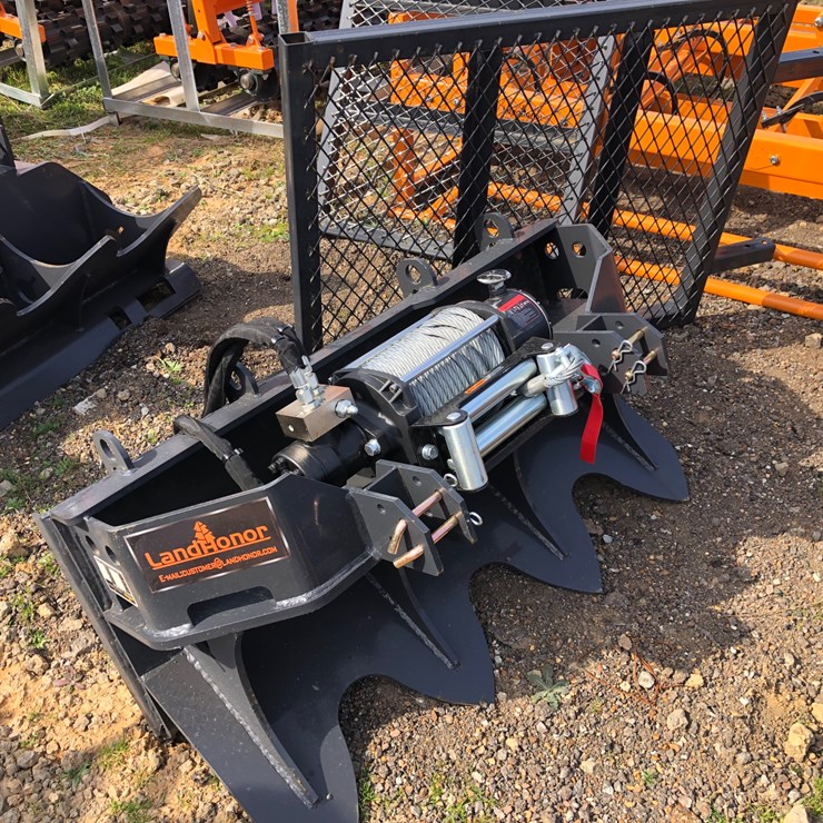 #68 • 15,000 SKID STEER HYDRAULIC WINCH &