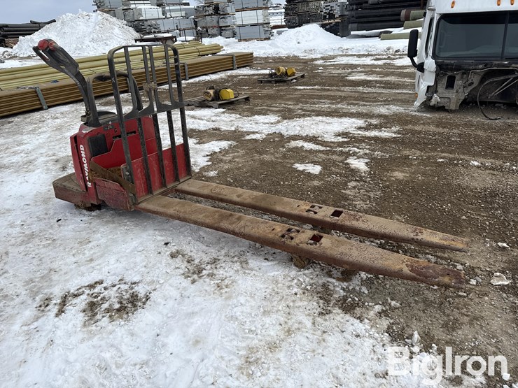 raymond-8400-image-3