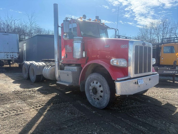 2013-peterbilt-367-image-6