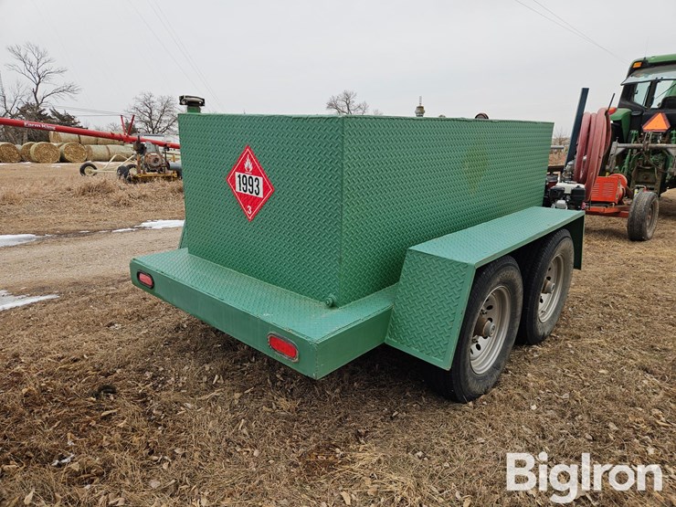 t/a-750-gal-fuel-trailer-image-5